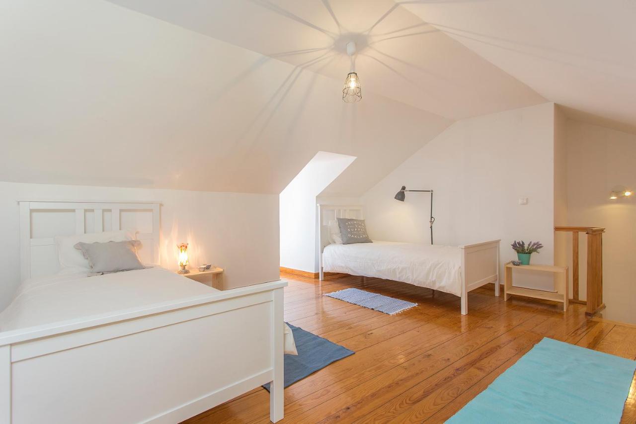 Spacious Alfama Duplex, By Timecooler Lisbon Luaran gambar