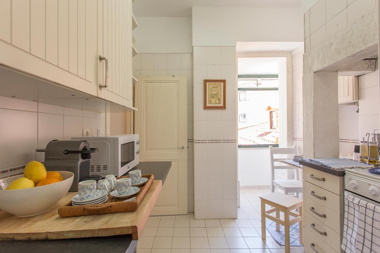 Spacious Alfama Duplex, By Timecooler Lisbon Luaran gambar